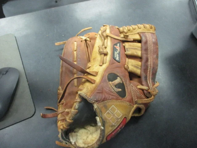 Used Louisville Slugger Flare Design 12.75" Baseball Glove LH ( Needs Lace)