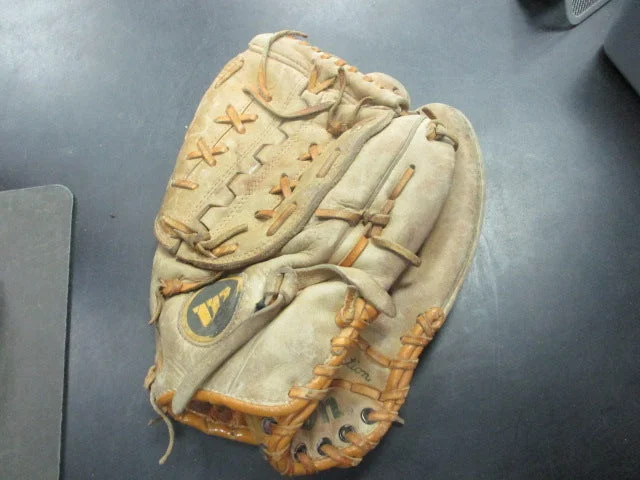 Vintage Rawlings Mickey Mantle Leather Baseball Glove